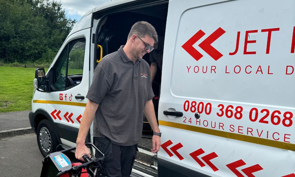 The Jet Force 1 staff unload a van for a blocked drain emergency - for 24/7 emergency call-out for pages drain unblocking, drain surveys, drain rodding and drain repairs, contact us